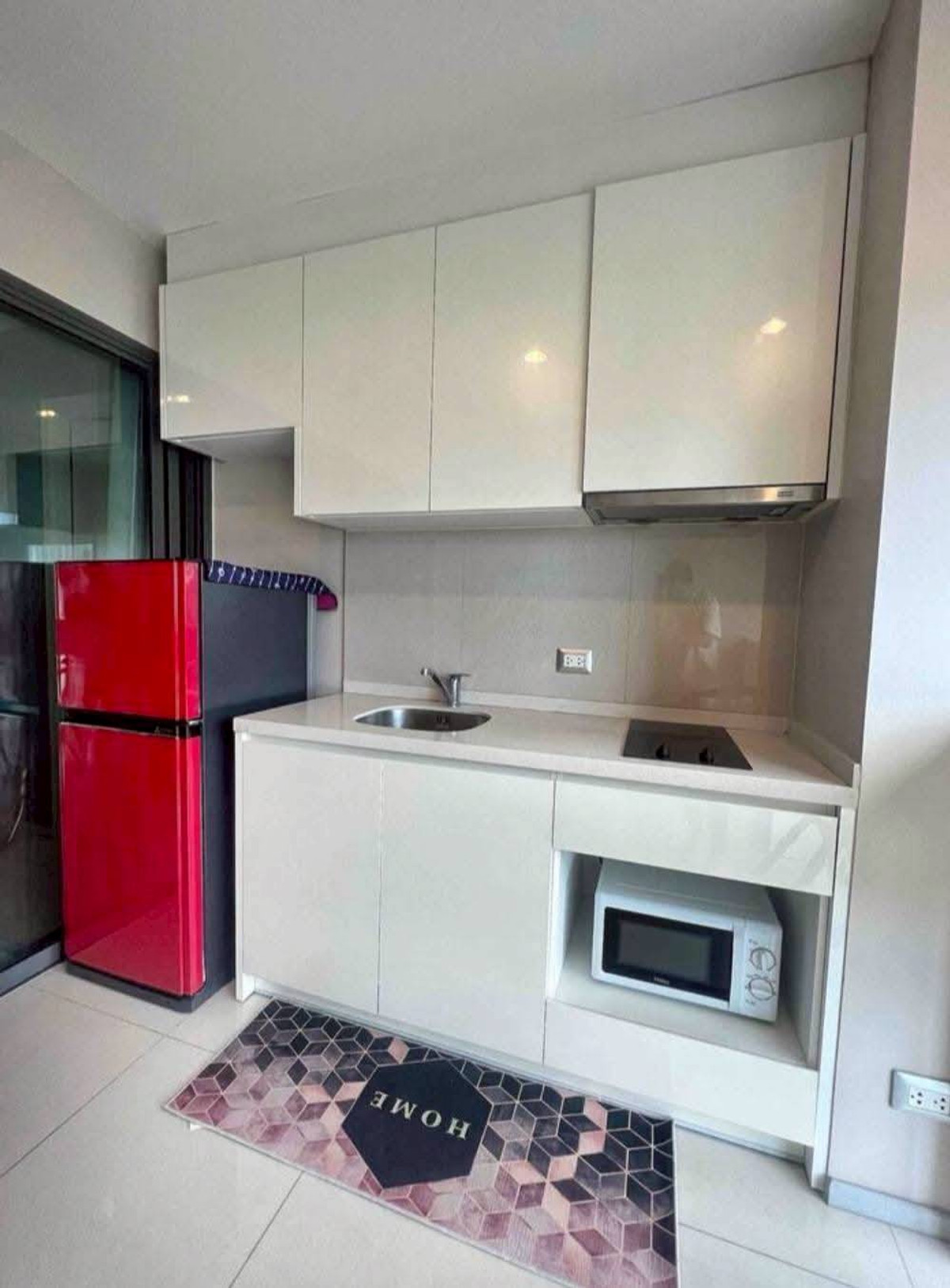 For RentCondoSukhumvit, Asoke, Thonglor : ✨ GT16280 | Condo Rhythm sukhumvit 42, convenient travel, near BTS, there is a shuttle, beautiful room, fully furnished. Ready to move in immediately