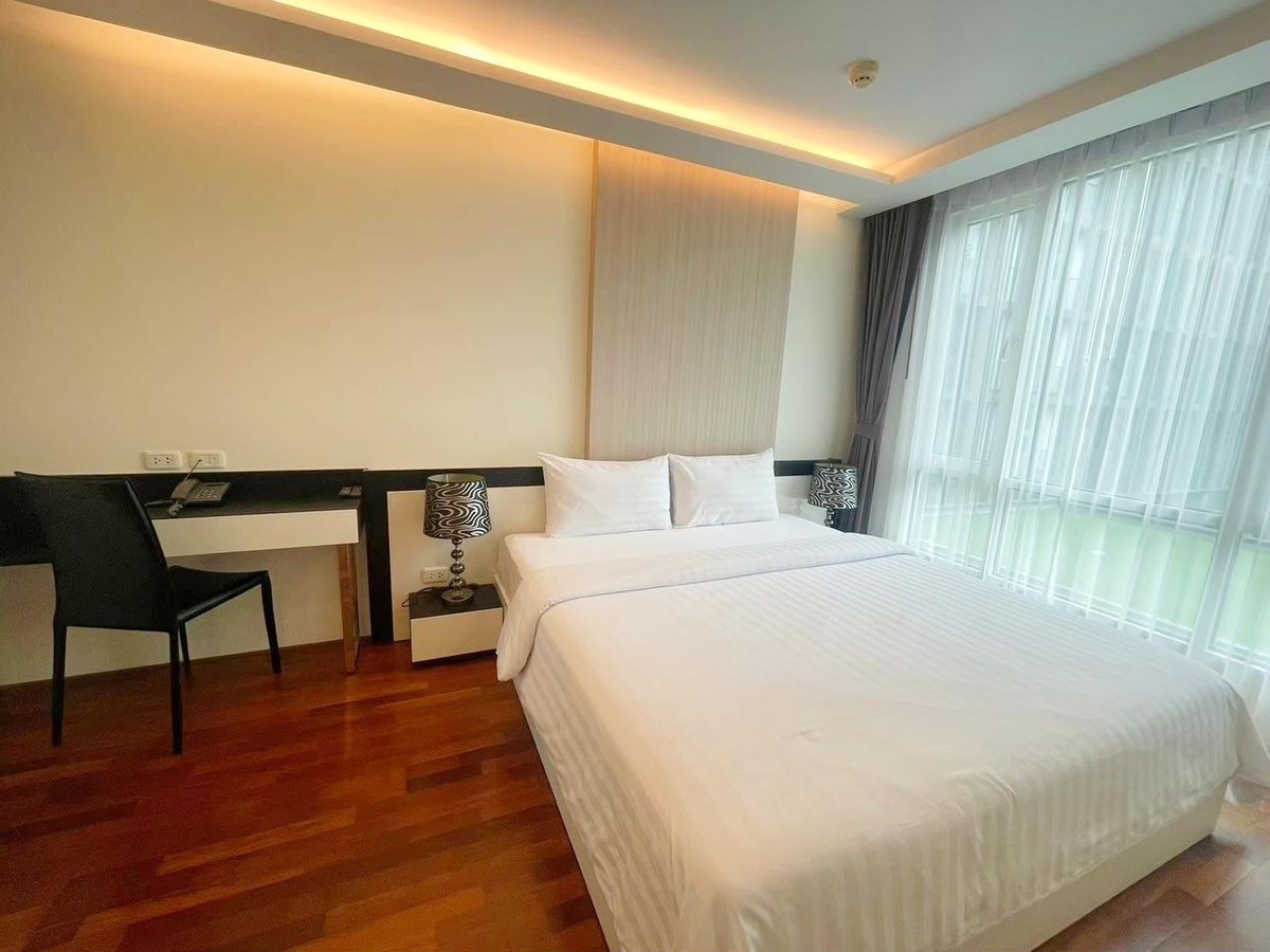 ขายคอนโดสุขุมวิท อโศก ทองหล่อ : ขาย Beverly 33 1 ห้องนอน ขนาด 40 ตรม. สภาพเยี่ยม ห่าง BTS พร้อมพงษ์ 300 ม.