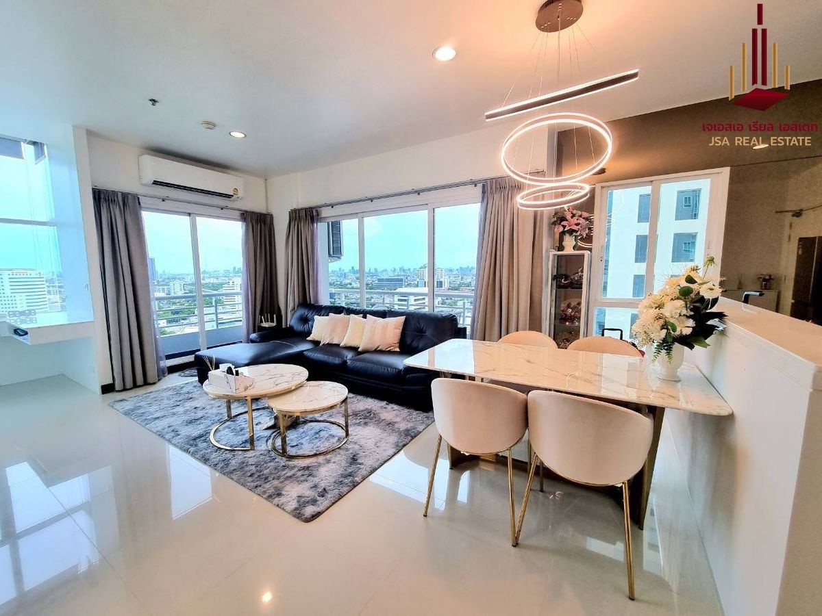 For RentCondoPattanakan, Srinakarin : ✨ For Rent: The Four Wings Residence Condo ✨ 💰 ONLY 35,000 THB/Month