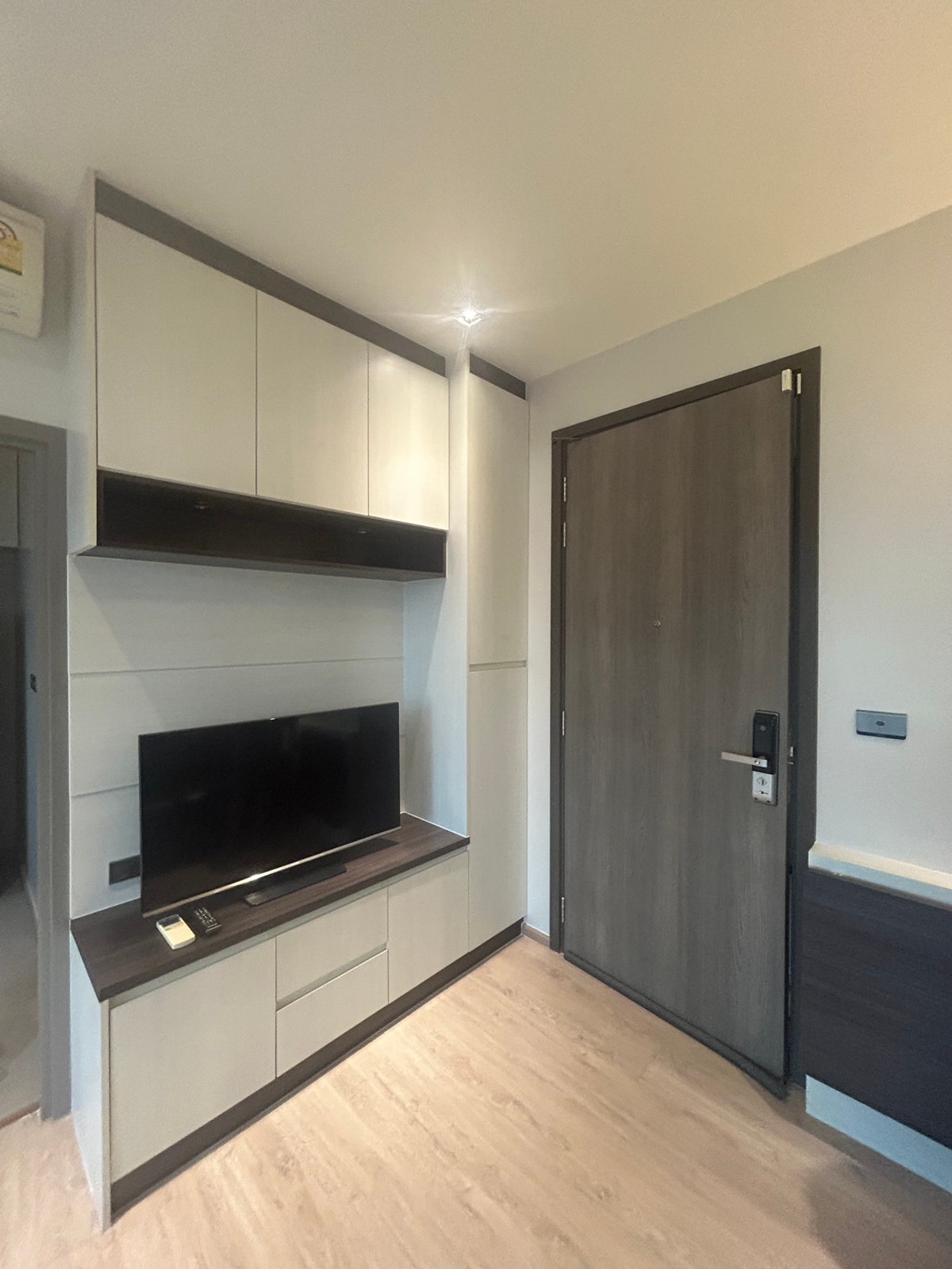 ให้เช่าคอนโดท่าพระ ตลาดพลู วุฒากาศ : ให้เช่า Whizdom Station Ratchada Thapha  วิสดอมสเตชั่นรัชดาท่าพระ  ติดเดอะมอลล์ท่าพระ  ติด BTS ตลาดพลู