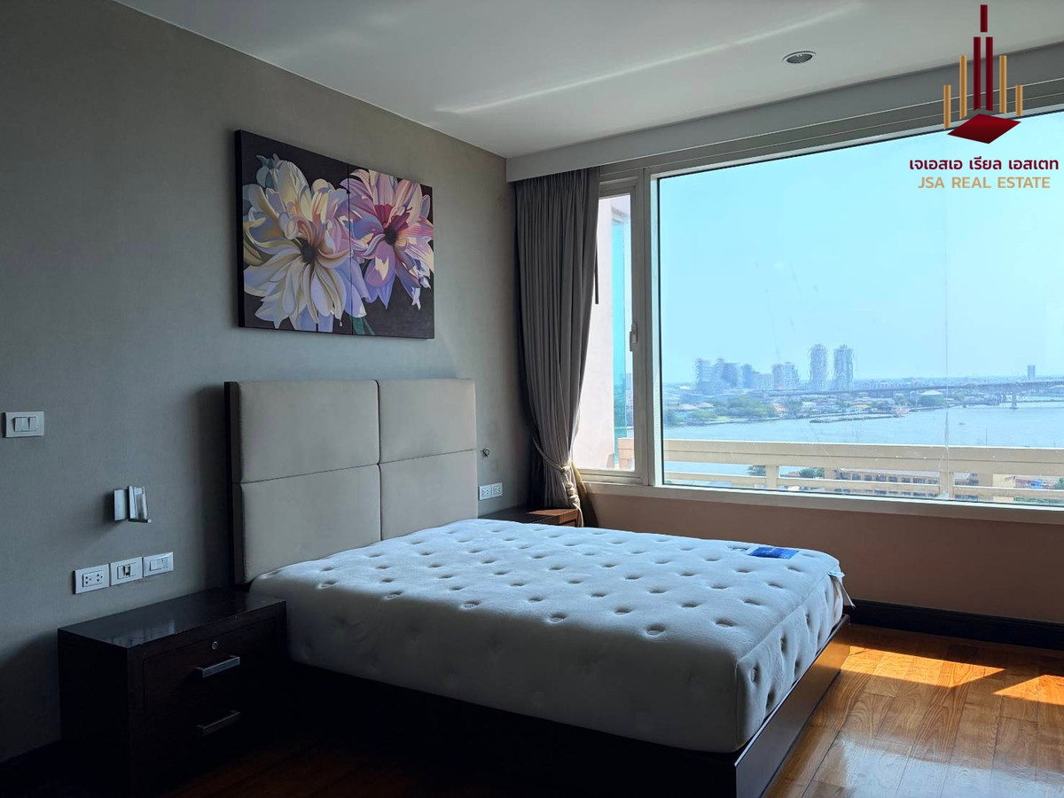 For RentCondoWongwianyai, Charoennakor : ✨ For Rent: Watermark Chaophraya River condo ✨ 💰 ONLY 42,000 THB/Month