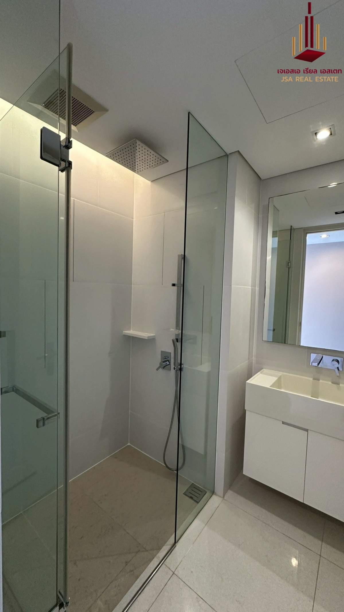 ให้เช่าคอนโดสาทร นราธิวาส : ✨ For Rent: The Bangkok Sathorn Condo ✨  💰 Only 85,000 THB/month