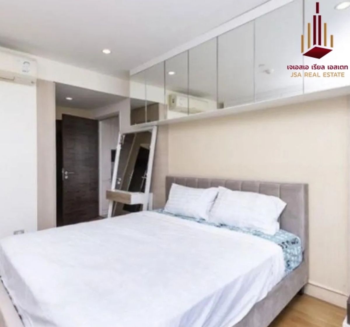 For SaleCondoWongwianyai, Charoennakor : ✨ For Sale: Watermark Chaophraya River condo ✨ 💰 ONLY 12,000,000 THB