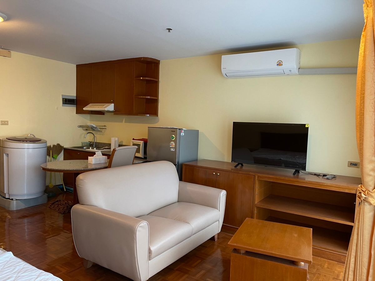 ให้เช่าคอนโดสีลม ศาลาแดง บางรัก : เช่า ห้องคอนโด สีลม สวีท (สาทร 12)