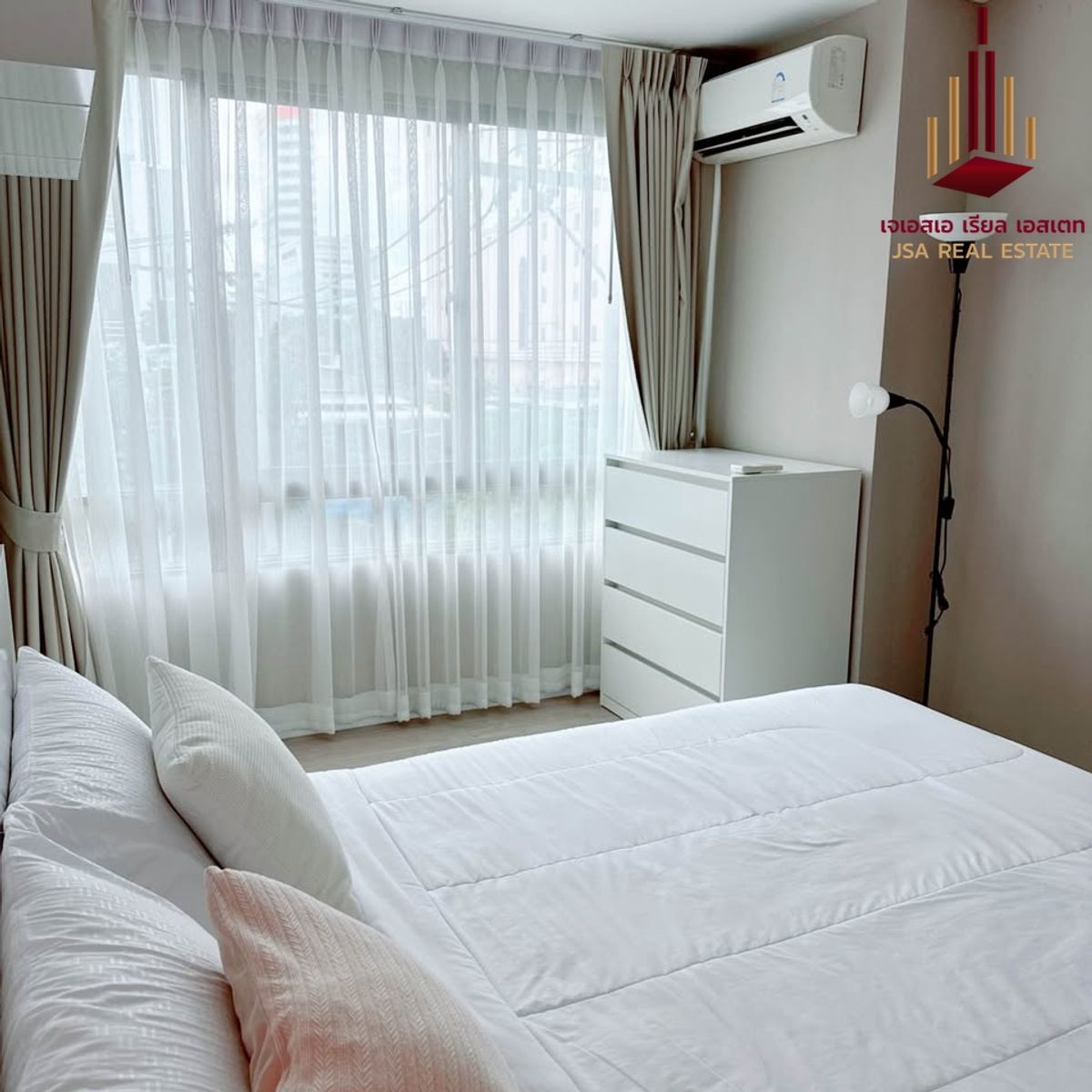 ให้เช่าคอนโดรัชดา ห้วยขวาง : ✨ For Rent: Metro Luxe Ratchada Condo ✨  💰 Only 18,000 THB/month