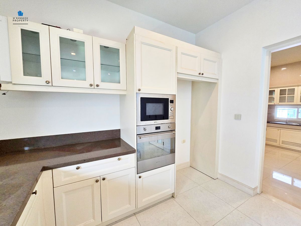 ขายบ้านบางนา แบริ่ง ลาซาล : *โปรแรง* ขายบ้านเดี่ยวระดับ Super Luxury นาราสิริ บางนา เนื้อที่ใหญ่ 4 ห้องนอน 5 ห้องน้ำ 8 ที่จอดรถ 397 ตรม. บนที่ดิน 137 ตรว.