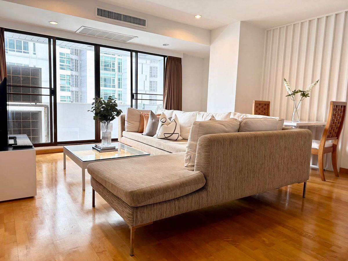 For RentCondoWitthayu, Chidlom, Langsuan, Ploenchit : The Royal Place 2 LSIR0402