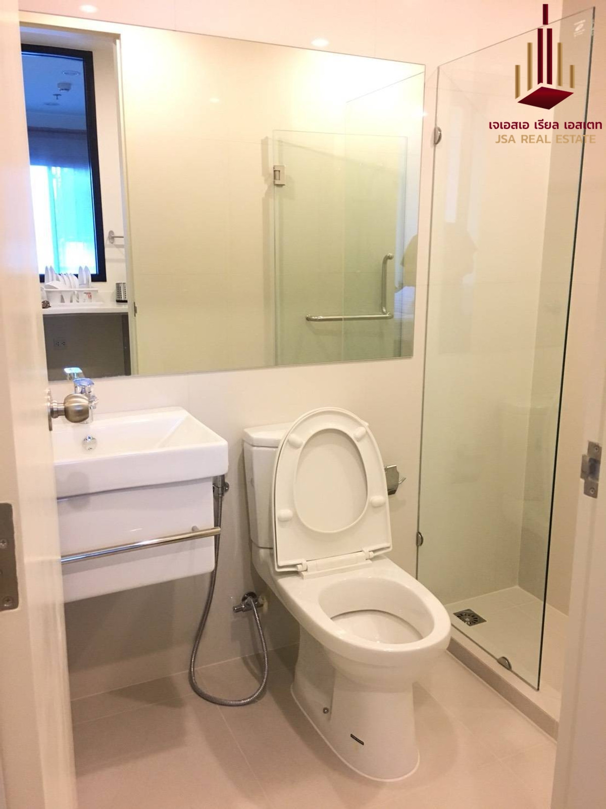 ให้เช่าคอนโดพระราม 9 เพชรบุรีตัดใหม่ RCA : ✨ For Rent: Life Asoke - Rama 9 Condo ✨  💰 Only 18,000 THB/month