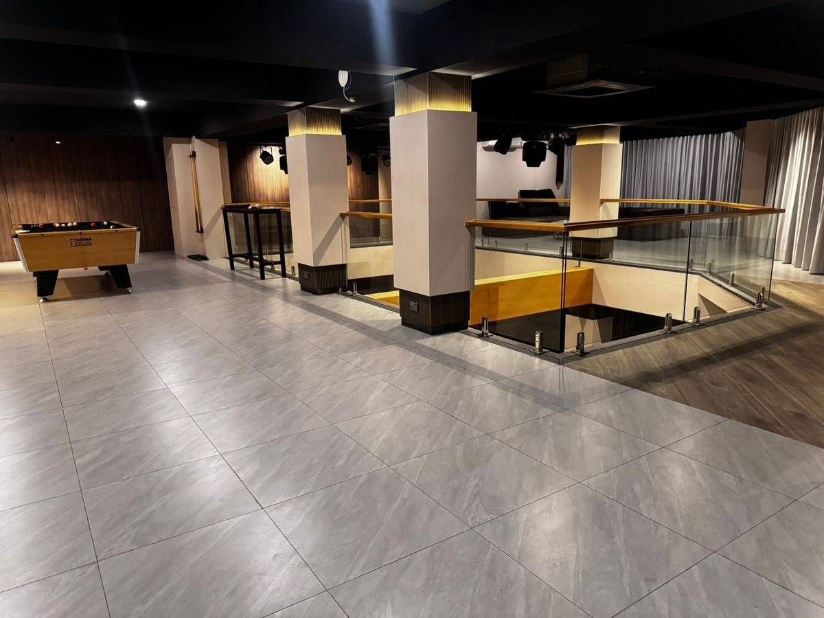 For RentOfficeRama9, Petchburi, RCA : Office and residence in the same place! Reflect your success and leadership. Sell/rent Stand-Alone Office Building 5 layers.