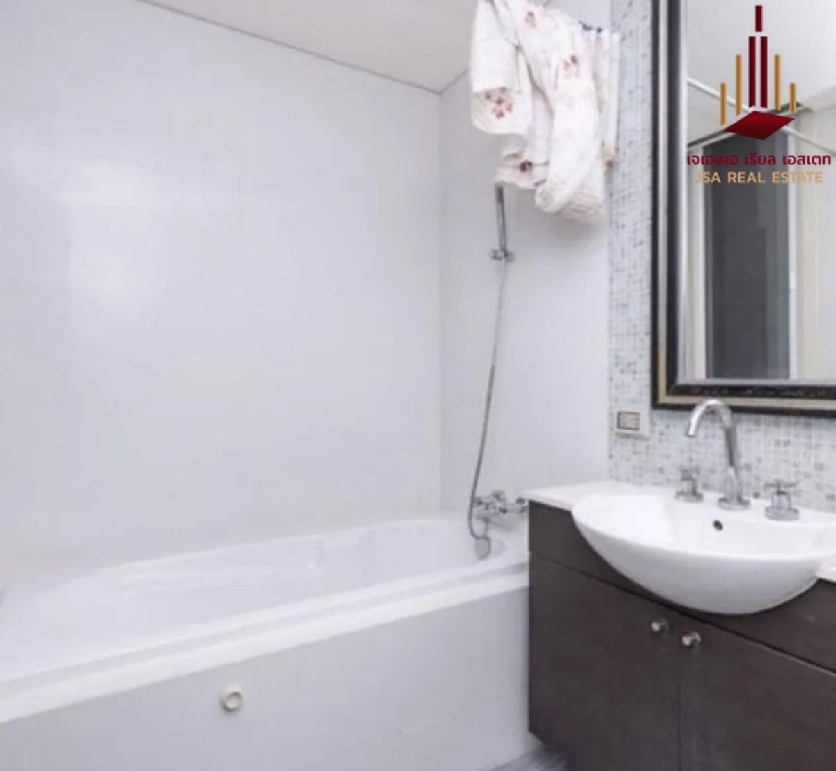 For SaleCondoWongwianyai, Charoennakor : ✨ For Sale: Watermark Chaophraya River condo ✨ 💰 ONLY 12,000,000 THB