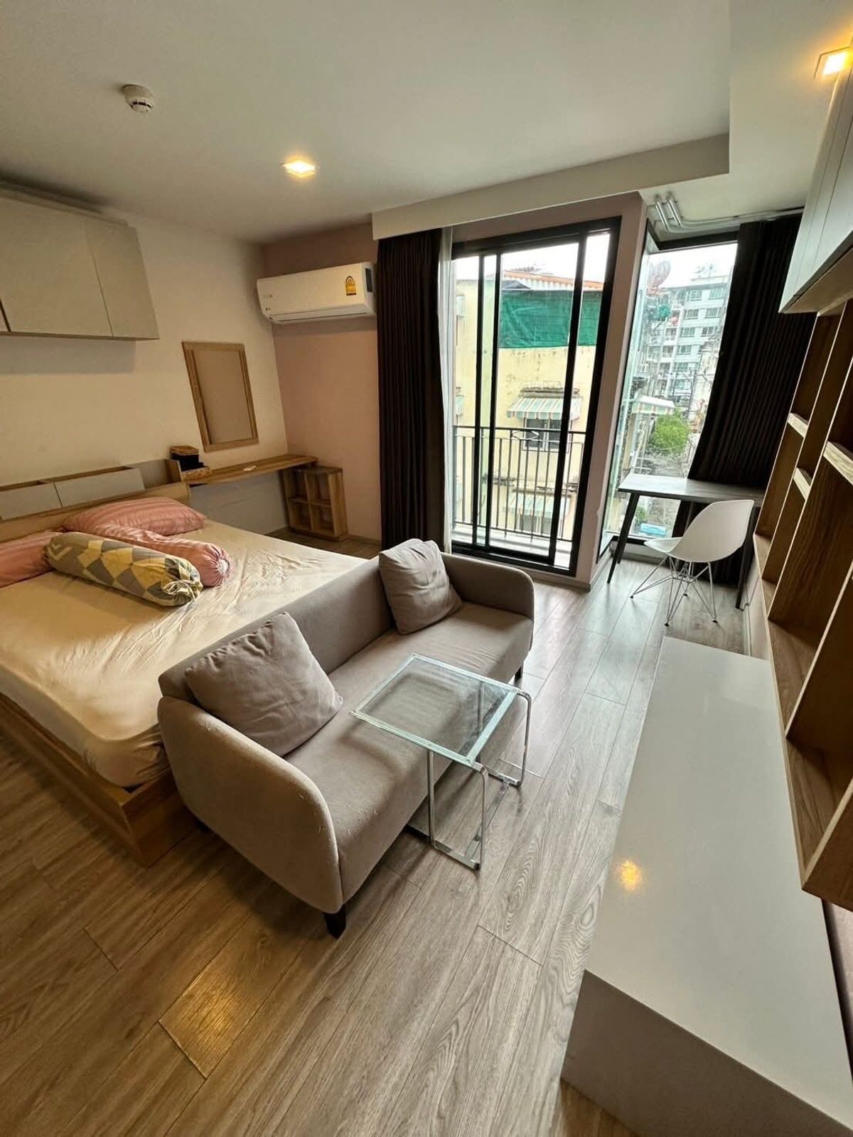ให้เช่าคอนโดราชเทวี พญาไท : ✨ For Renr : Maestro 14 ราชเทวี  ✨30 sqm 1Bed 1 Bath ✨ เลี้ยงสัตว์ได้  💰20,000 บาท BY KOY 082-5536236