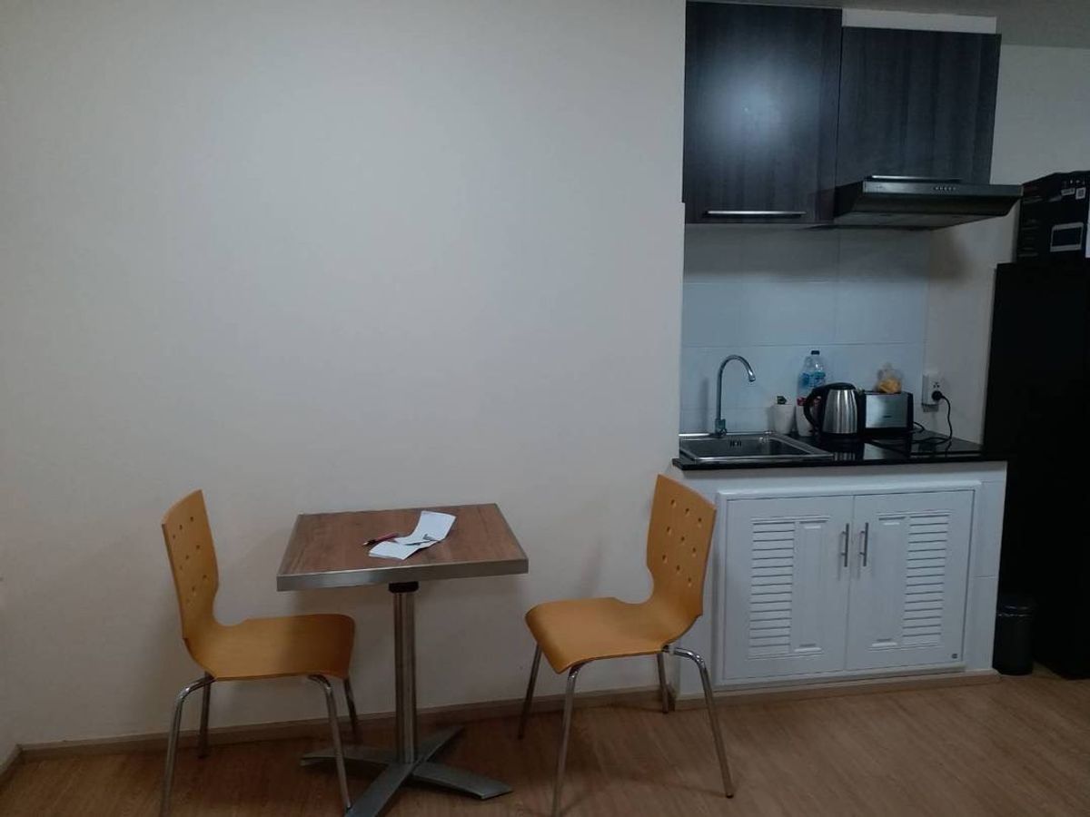 ให้เช่าคอนโดสีลม ศาลาแดง บางรัก : เช่า ห้องคอนโด สีลม สวีท (สาทร 12)