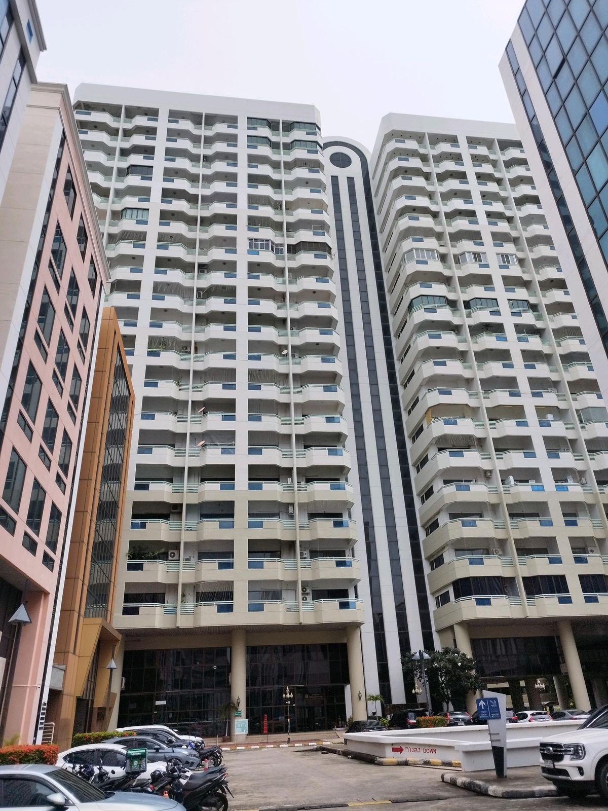 For SaleCondoBangna, Bearing, Lasalle : 🌇💥💥Sale💥💥 Single bedroom for sale at the corner of the viewpoint near Central Bangna. 📲or Line: 0616395225