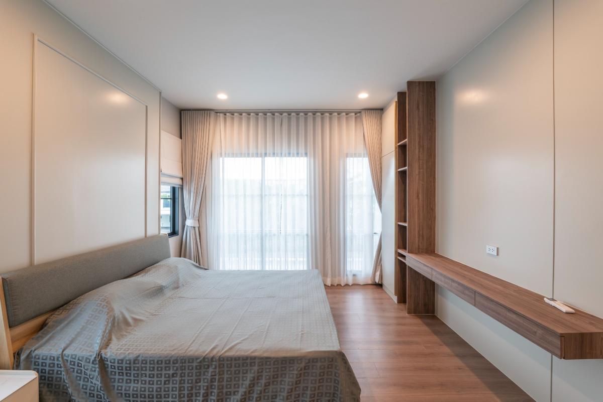 ให้เช่าบ้านลาดกระบัง สุวรรณภูมิ : 🔥เช่าด่วน+🔥เศรษฐสิริ บางนา-สุวรรณภูมิ ใกล้สนามบินสุวรรณภูมิ เฟอร์นิเจอร์ครบ พร้อมเข้าอยู่