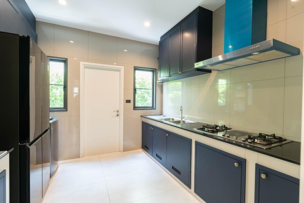 ให้เช่าบ้านบางนา แบริ่ง ลาซาล : 🔥เช่าด่วน+🔥เศรษฐสิริ บางนา กม.10 ใกล้ Design Village บางนา เฟอร์นิเจอร์ครบ พร้อมเข้าอยู่