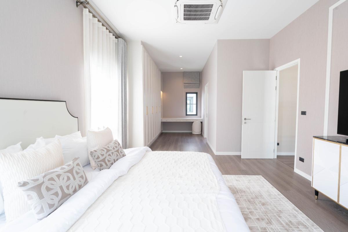 ให้เช่าบ้านบางนา แบริ่ง ลาซาล : 🔥เช่าด่วน+🔥เศรษฐสิริ บางนา กม.10 ใกล้ Design Village บางนา เฟอร์นิเจอร์ครบ พร้อมเข้าอยู่