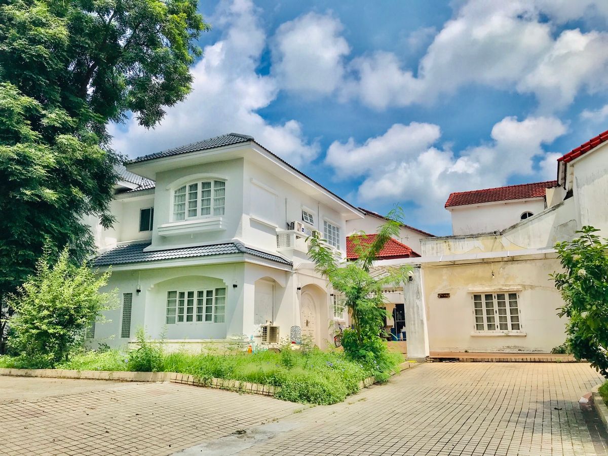 ขายบ้านปิ่นเกล้า จรัญสนิทวงศ์ : ขายบ้านลดาวัลย์ ปิ่นเกล้า บรมราชชนนี 366 ตารางวา บ้านเดี่ยว 2 หลัง