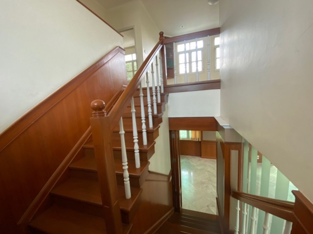 ให้เช่าบ้านลาดพร้าว เซ็นทรัลลาดพร้าว : ให้เช่า ด่วน! บ้านเดี่ยว 2 ชั้น หมู่บ้านลาดพร้าว 2 ถนน ประดิษฐ์มนูธรรม เลียบด่วนเอกมัย รามอินทรา ซอยโยธินพัฒนา 102 ตร.วา 320 ตรม. 3 ห้องนอน 3 ห้องน้ำ หลัง Chic Republic