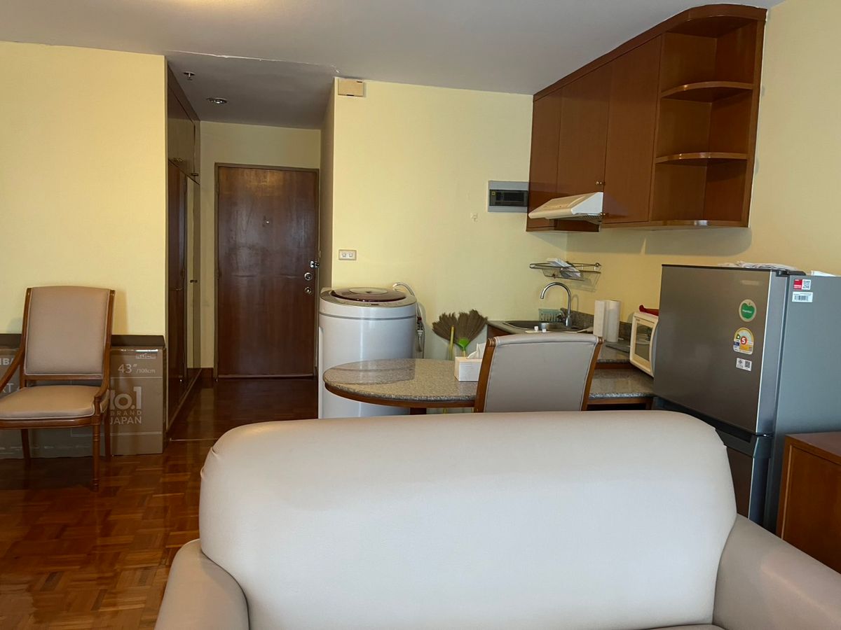 For RentCondoSilom, Saladaeng, Bangrak : Rent a Silom Sweet Condo Room (Sathorn 12)