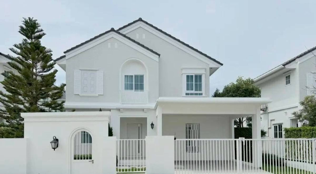 For RentHouseBangna, Bearing, Lasalle : KH0317 Sold for rent, detached house, luxury project, luxury project, complete with Chaiyapruek Village, Bang Na Km. 15 & quot;  Land & Houss near Suvarnabhumi Airport, near Mega Bangna, IKEA, Central Village, near leading international schools Suitable f
