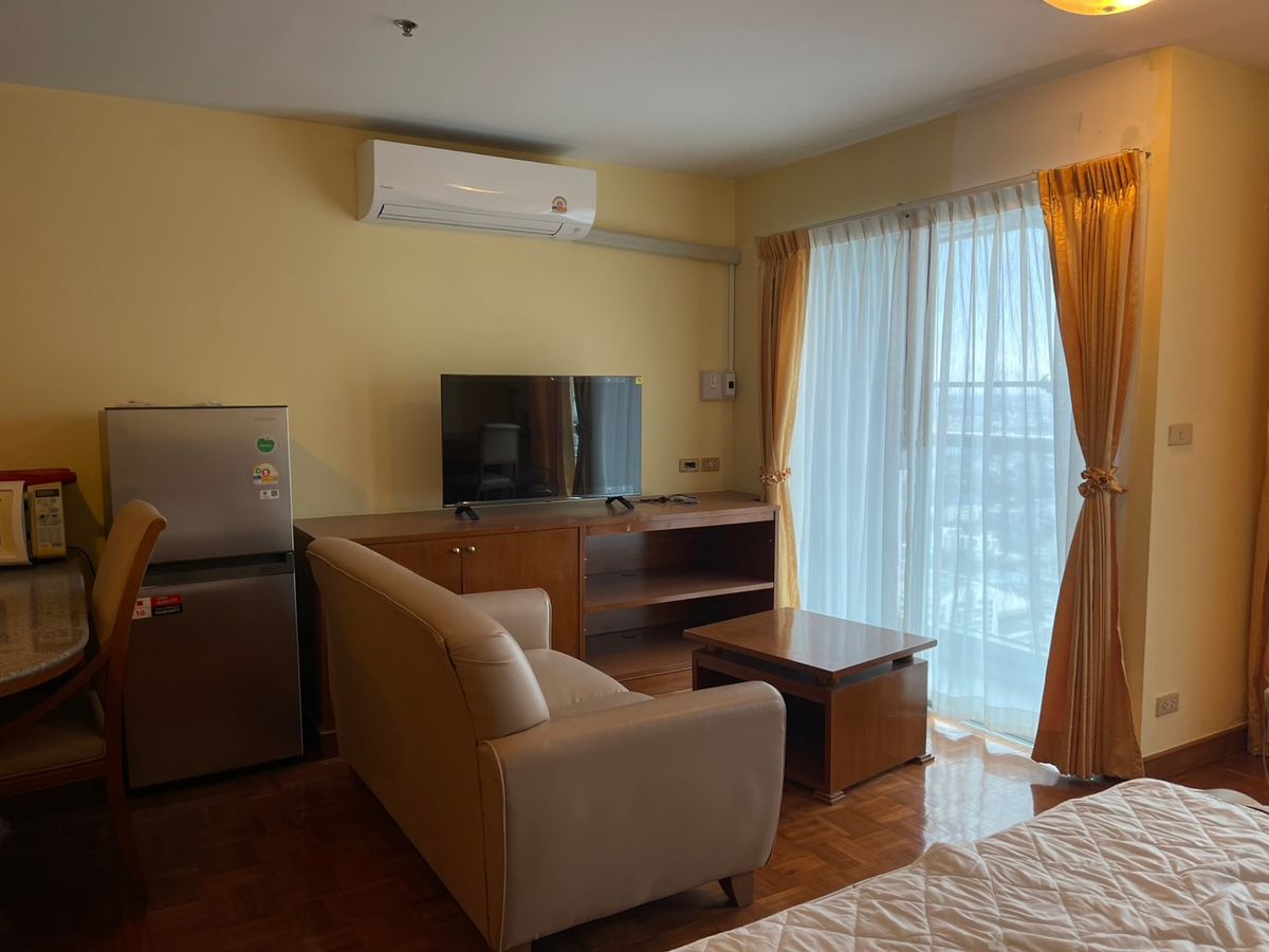 ให้เช่าคอนโดสีลม ศาลาแดง บางรัก : เช่า ห้องคอนโด สีลม สวีท (สาทร 12)