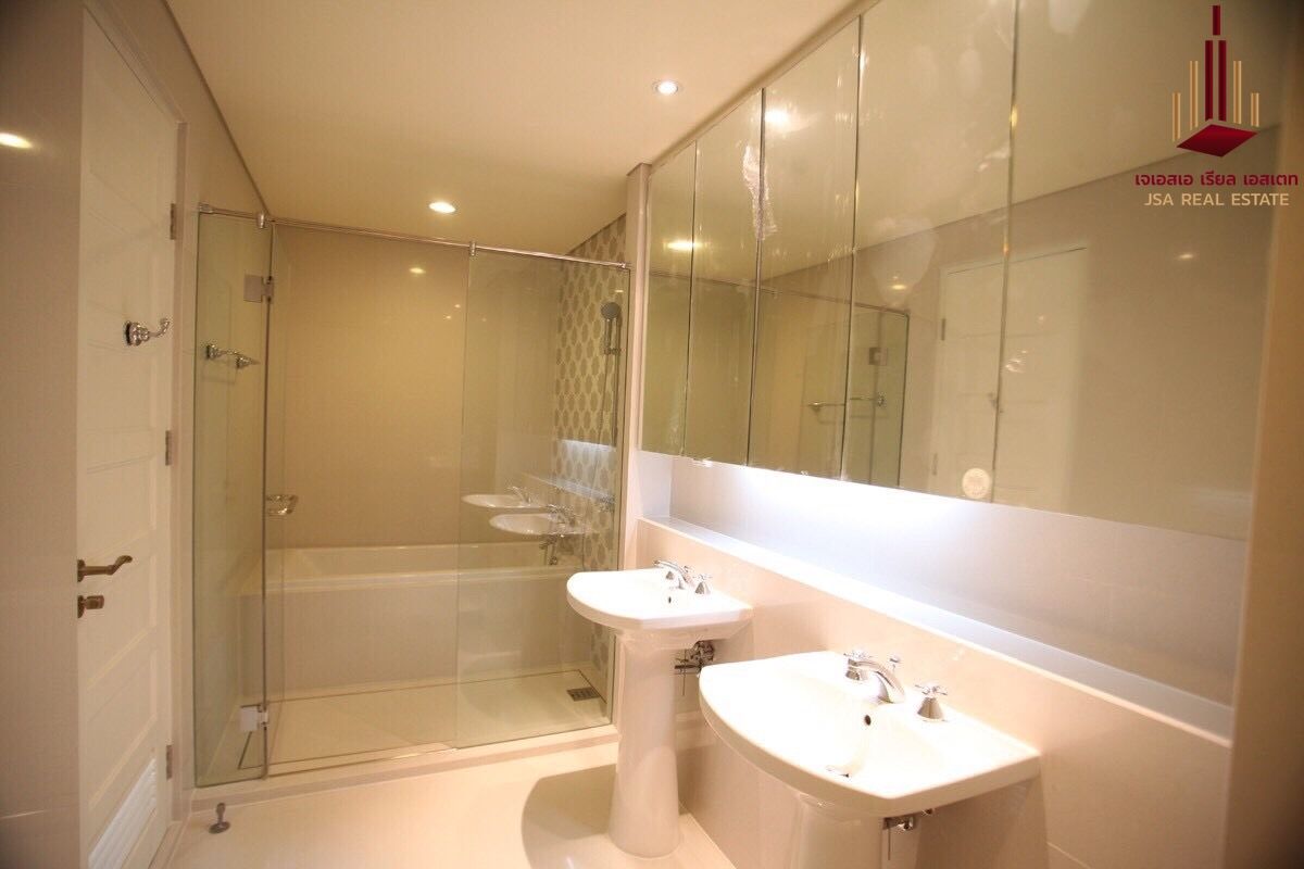 For SaleCondoSukhumvit, Asoke, Thonglor : ✨ For Sale: Aguston Sukhumvit 22 Condo ✨ 💰 ONLY 22,660,000 THB