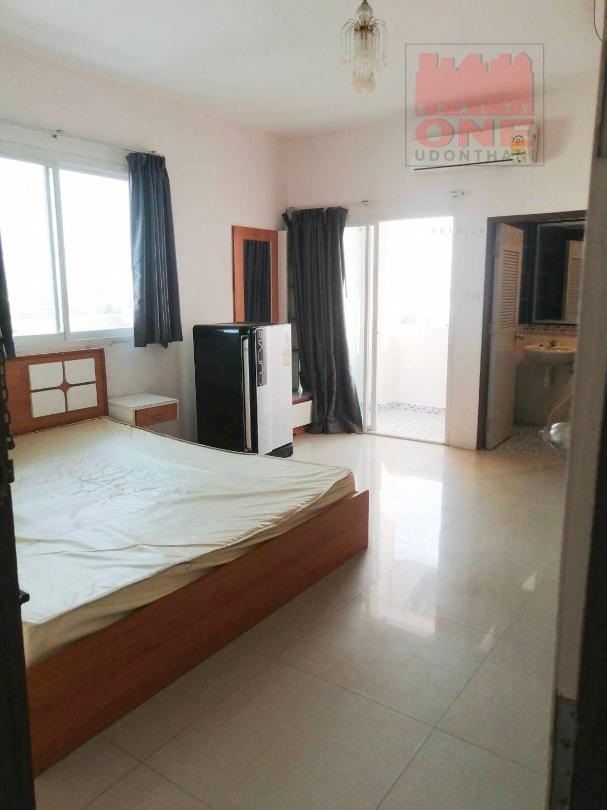 ขายกิจการโรงแรม & กิจการอพาร์ตเมนต์มหาสารคาม : ขายหอพักทำเลทอง ใกล้มหาวิทยาลัยราชภัฏมหาสารคาม 4 ชั้น 34 ห้อง