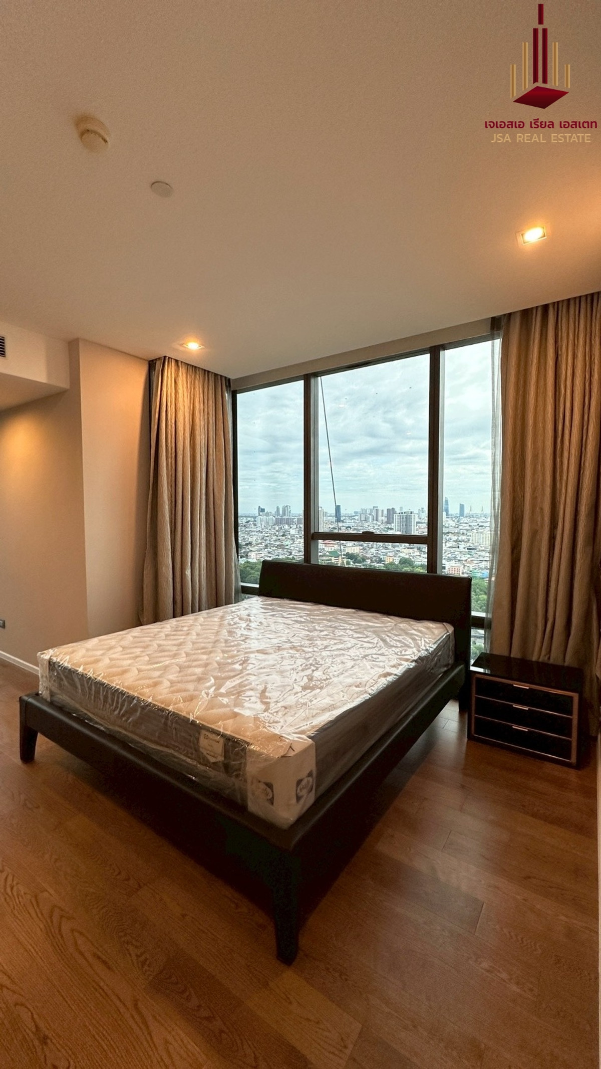ให้เช่าคอนโดสาทร นราธิวาส : ✨ For Rent: The Bangkok Sathorn Condo ✨  💰 Only 85,000 THB/month