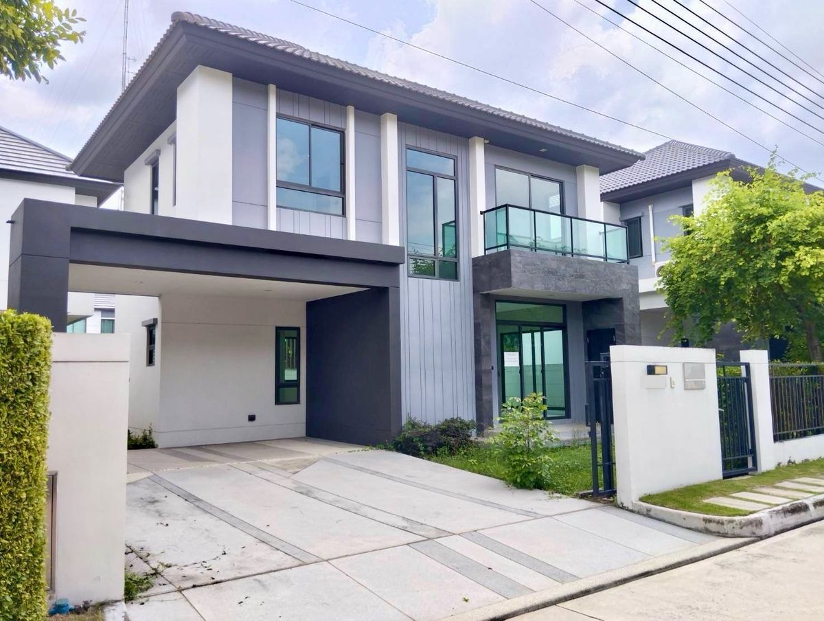 For SaleHouseSeri Thai, Ramkhamhaeng Nida : For Sale: 2-Storey Detached House – Bangkok Boulevard Ramintra–Serithai A blank home in excellent condition, ready for you to design and decorate to your own style