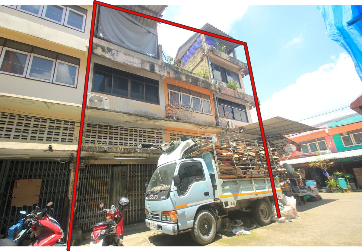 For SaleShop HouseRathburana, Suksawat : Commercial Building, Rama 2, Soi 11, O EA Market, Rama 9 Expressway Seen Tara Rama 2, corner room, 3 rooms, 40 meters, location, trading, opening offices, making dormitory, convenient to travel in many directions.