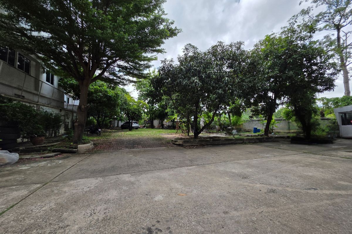 For SaleLandBang kae, Phetkasem : For sale: Prime land on main road – West Bangkok’s golden opportunity 🚀