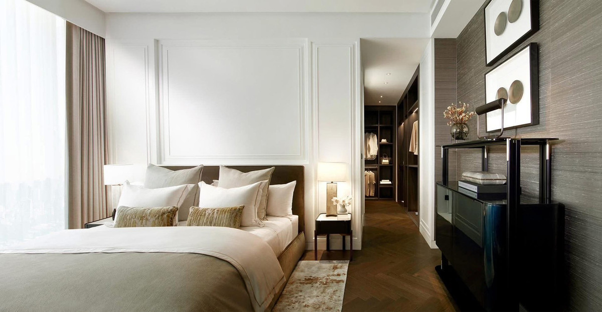 For SaleCondoSilom, Saladaeng, Bangrak : Prestigious Address-Part of Dusit Central Park Mixed-USE Landmark Tel.0984628898