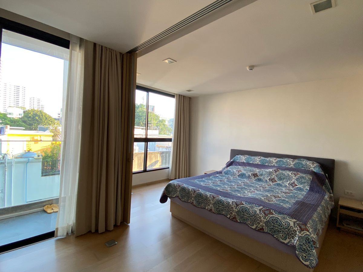 ให้เช่าคอนโดสุขุมวิท อโศก ทองหล่อ : 🌳 Low Rise for Rent In Thonglor - LIV@49 🌳