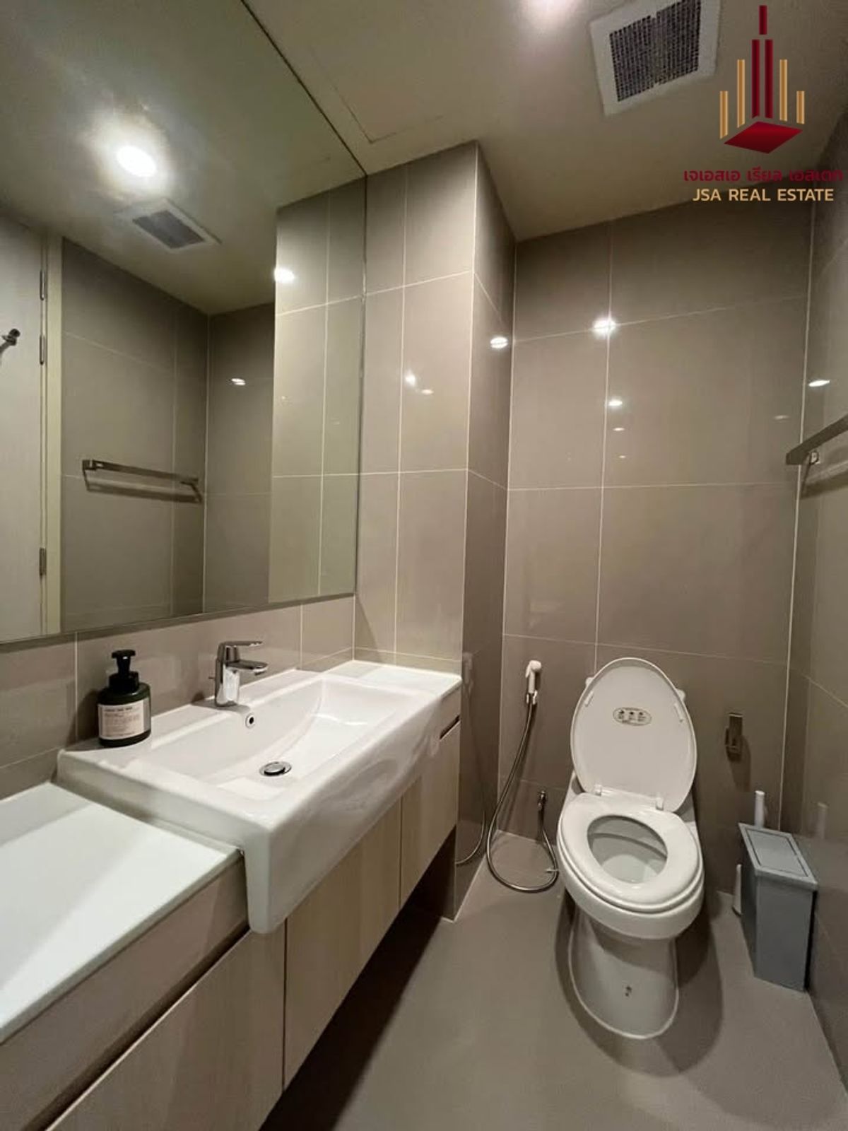 ให้เช่าคอนโดสุขุมวิท อโศก ทองหล่อ : ✨ For Rent: Noble Recole Condo ✨  💰 Only  45,000 THB/month