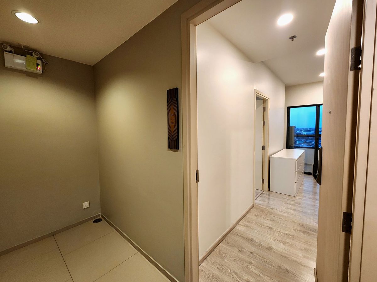 คอนโดปิ่นเกล้า จรัญสนิทวงศ์ : ขายห้องมุม มี 3 ทิศ เหนือ ตะวันตก และทิศใต้ ขายพร้อมอยู่แล้วคอนโด ทำเลศิริราช The Tree จรัญ 30 **แบบ ห้องหายาก 1 ชั้น มี1 ห้อง **โทนขาวมินิมอล