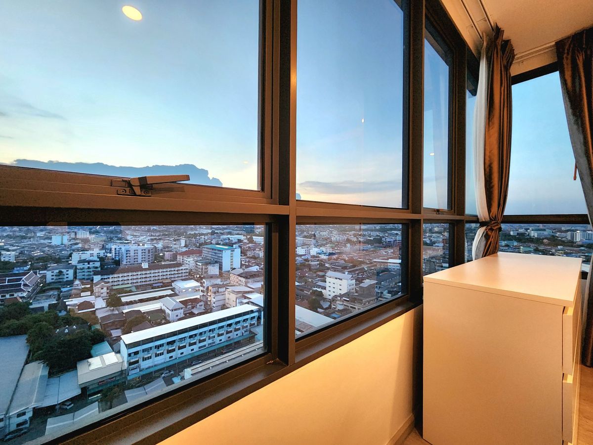 คอนโดปิ่นเกล้า จรัญสนิทวงศ์ : ขายห้องมุม มี 3 ทิศ เหนือ ตะวันตก และทิศใต้ ขายพร้อมอยู่แล้วคอนโด ทำเลศิริราช The Tree จรัญ 30 **แบบ ห้องหายาก 1 ชั้น มี1 ห้อง **โทนขาวมินิมอล