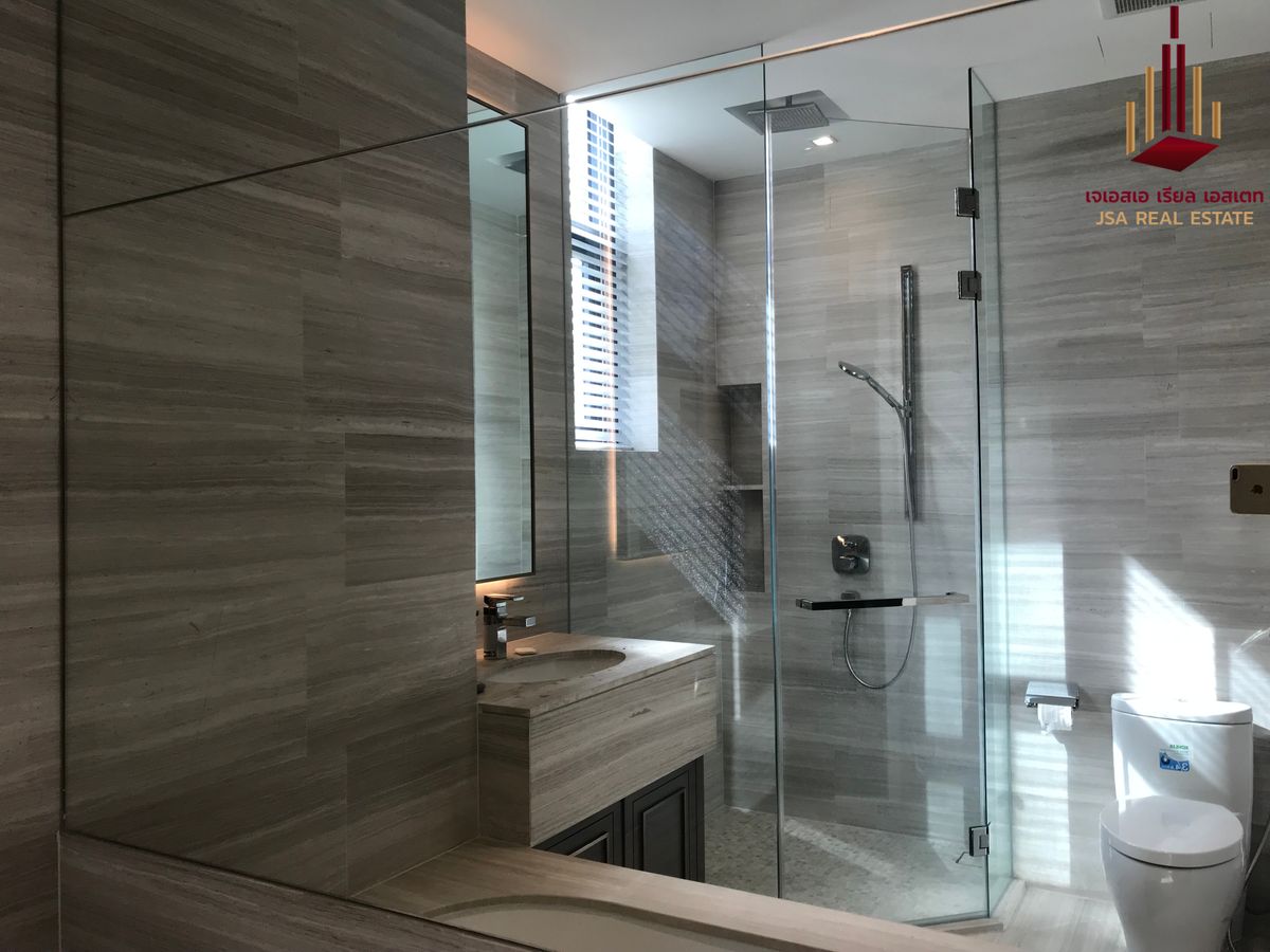 ขายคอนโดสุขุมวิท อโศก ทองหล่อ : ✨ For Sale: The Diplomat 39 Condo ✨  💰 Only 32,960,000 THB