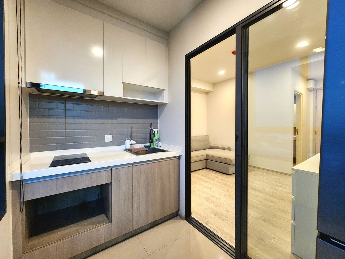 คอนโดปิ่นเกล้า จรัญสนิทวงศ์ : ขายห้องมุม มี 3 ทิศ เหนือ ตะวันตก และทิศใต้ ขายพร้อมอยู่แล้วคอนโด ทำเลศิริราช The Tree จรัญ 30 **แบบ ห้องหายาก 1 ชั้น มี1 ห้อง **โทนขาวมินิมอล