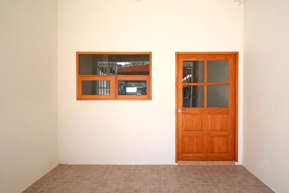 For SaleShop HouseSathorn, Narathiwat : Newly Renovated Shophouse for sale in the heart of the city - Sathorn Charoen Rat Soi 8