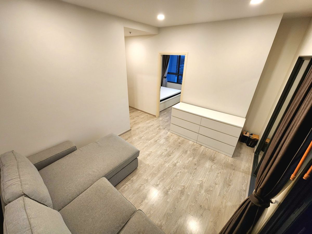 คอนโดปิ่นเกล้า จรัญสนิทวงศ์ : ขายห้องมุม มี 3 ทิศ เหนือ ตะวันตก และทิศใต้ ขายพร้อมอยู่แล้วคอนโด ทำเลศิริราช The Tree จรัญ 30 **แบบ ห้องหายาก 1 ชั้น มี1 ห้อง **โทนขาวมินิมอล