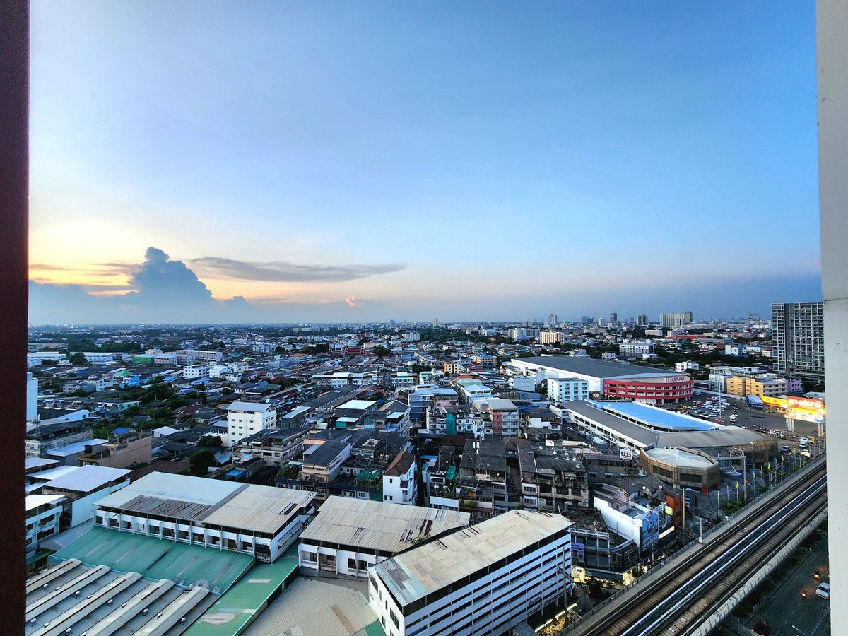 คอนโดปิ่นเกล้า จรัญสนิทวงศ์ : ขายห้องมุม มี 3 ทิศ เหนือ ตะวันตก และทิศใต้ ขายพร้อมอยู่แล้วคอนโด ทำเลศิริราช The Tree จรัญ 30 **แบบ ห้องหายาก 1 ชั้น มี1 ห้อง **โทนขาวมินิมอล