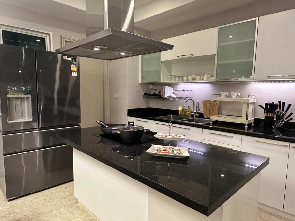 ขายคอนโดสุขุมวิท อโศก ทองหล่อ : 🔥ขายด่วน+🔥ณุศาศิริ แกรนด์ สุขุมวิท 42 ติดรถไฟฟ้า BTS เอกมัย เฟอร์นิเจอร์ครบ พร้อมเข้าอยู่