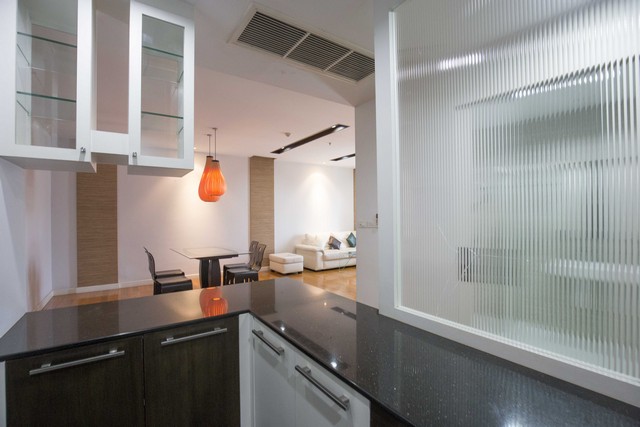 ขายคอนโดสีลม ศาลาแดง บางรัก : 🔥ขายด่วน+🔥เดอะ รอยัล ศาลาแดง ใกล้ BTS ศาลาแดง เฟอร์นิเจอร์ครบ พร้อมเข้าอยู่