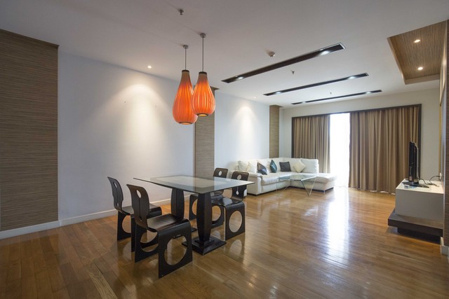 ขายคอนโดสีลม ศาลาแดง บางรัก : 🔥ขายด่วน+🔥เดอะ รอยัล ศาลาแดง ใกล้ BTS ศาลาแดง เฟอร์นิเจอร์ครบ พร้อมเข้าอยู่