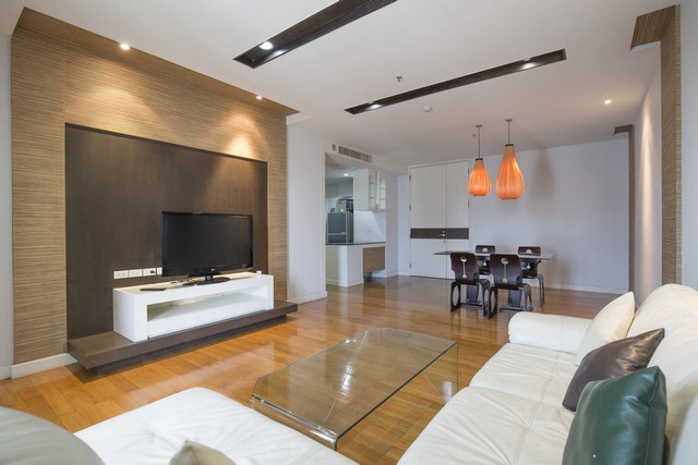 ขายคอนโดสีลม ศาลาแดง บางรัก : 🔥ขายด่วน+🔥เดอะ รอยัล ศาลาแดง ใกล้ BTS ศาลาแดง เฟอร์นิเจอร์ครบ พร้อมเข้าอยู่