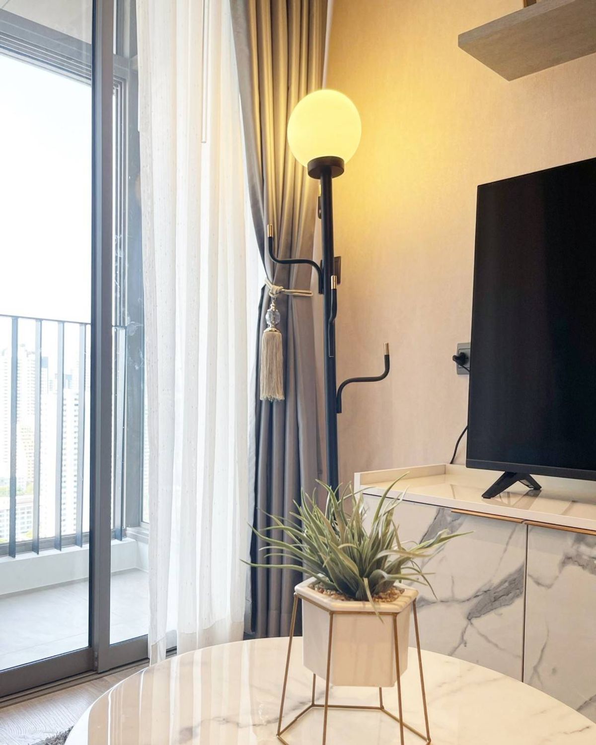 For RentCondoSukhumvit, Asoke, Thonglor : Rhythm Ekkamai Estate for rent, 32,000 baht/month [OMN0002]