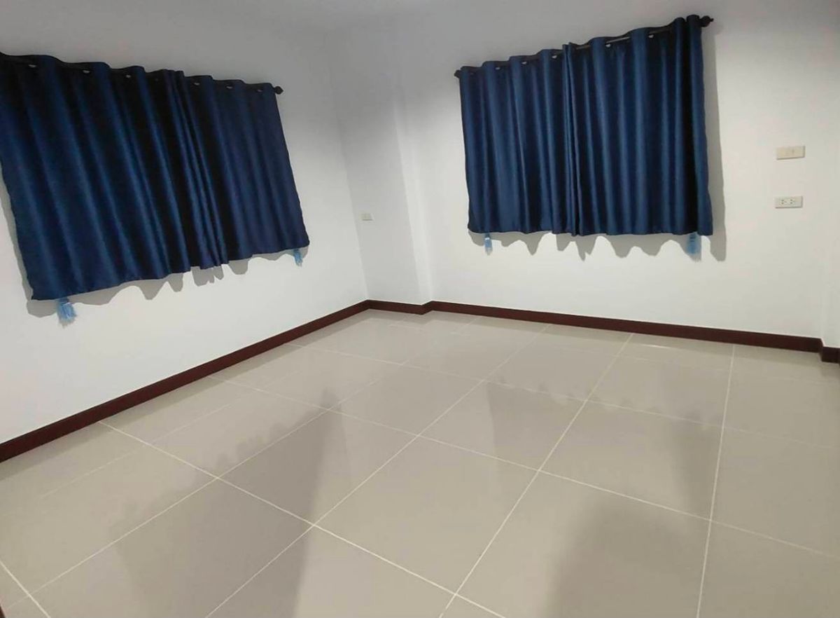 ขายบ้านมีนบุรี-ร่มเกล้า : ลดราคาพิเศษ บ้านเดี่ยว ม.นนทวีแกรนด์6 (51.2 ตร.ว.) 3 นอน 2 น้ำ ใกล้เทคโนโลยีมหานคร 