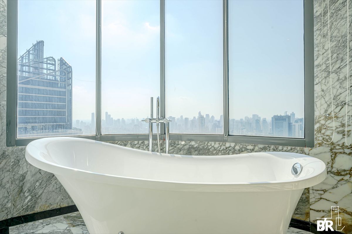 ให้เช่าคอนโดพระราม 9 เพชรบุรีตัดใหม่ RCA :  Q Asoke 💖 ห้อง Penhouse สวย พร้อมอยู่ทันที ✨ ใกล้ MRT เพชรบุรี 