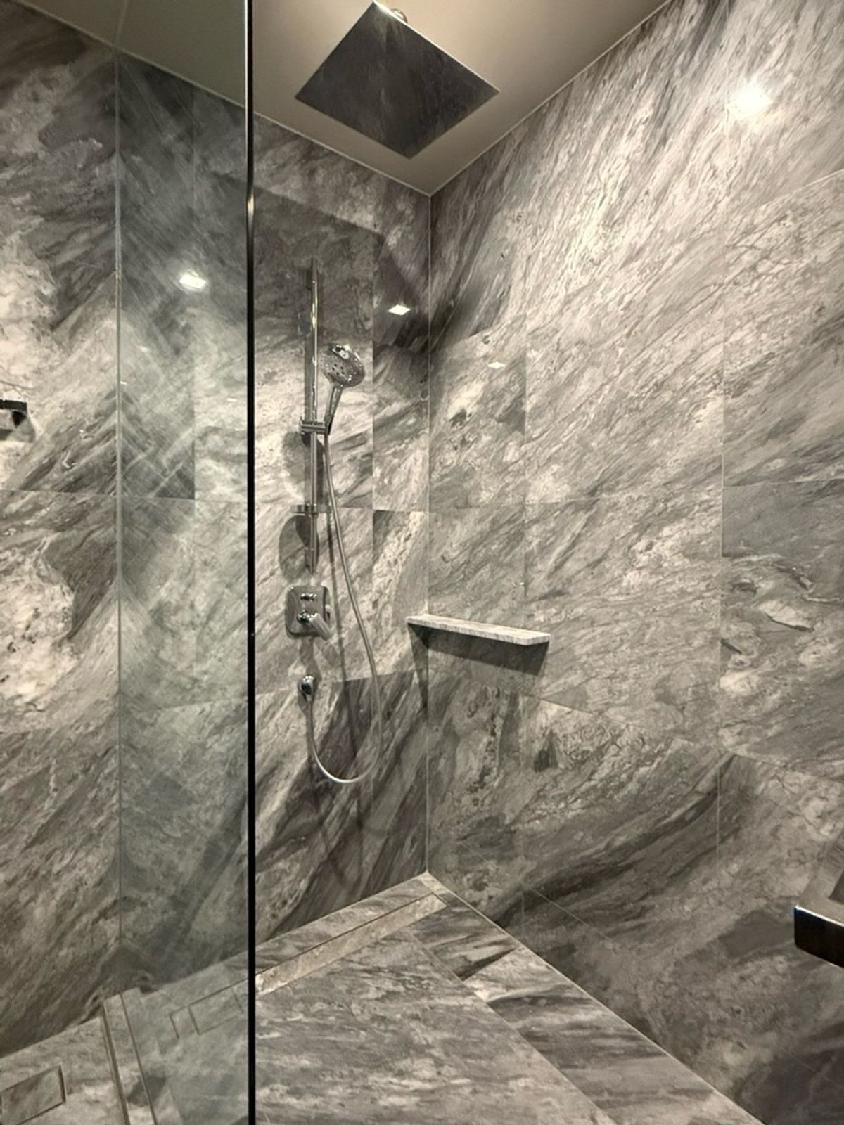 For SaleCondoAri,Anusaowaree : 📍 Sell cheap The Monument Sanam Pao 2B/2B 86.5 sq.m. Inquire, make an appointment 📞093-616-4456 (sales department)