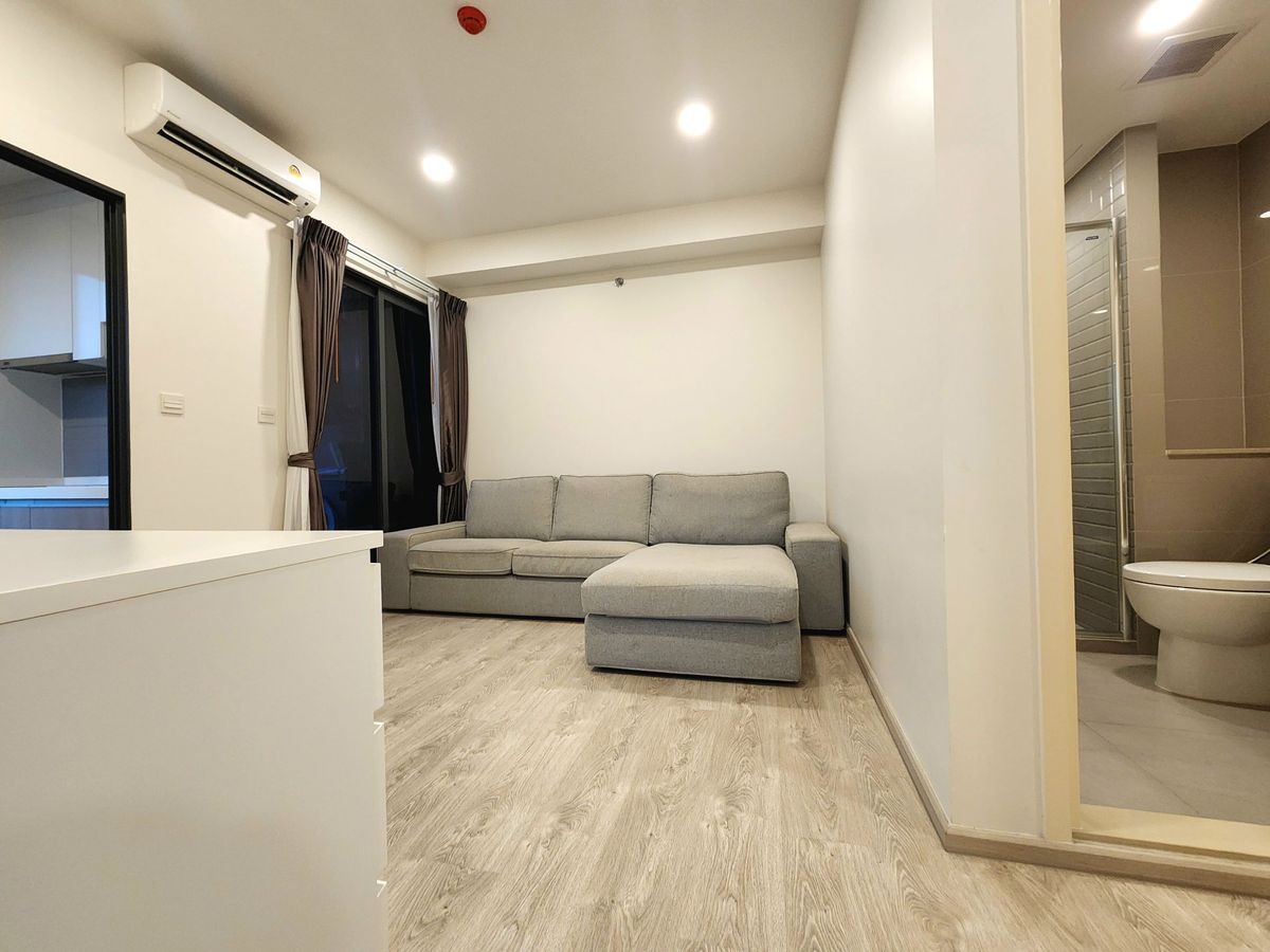 คอนโดปิ่นเกล้า จรัญสนิทวงศ์ : ขายห้องมุม มี 3 ทิศ เหนือ ตะวันตก และทิศใต้ ขายพร้อมอยู่แล้วคอนโด ทำเลศิริราช The Tree จรัญ 30 **แบบ ห้องหายาก 1 ชั้น มี1 ห้อง **โทนขาวมินิมอล